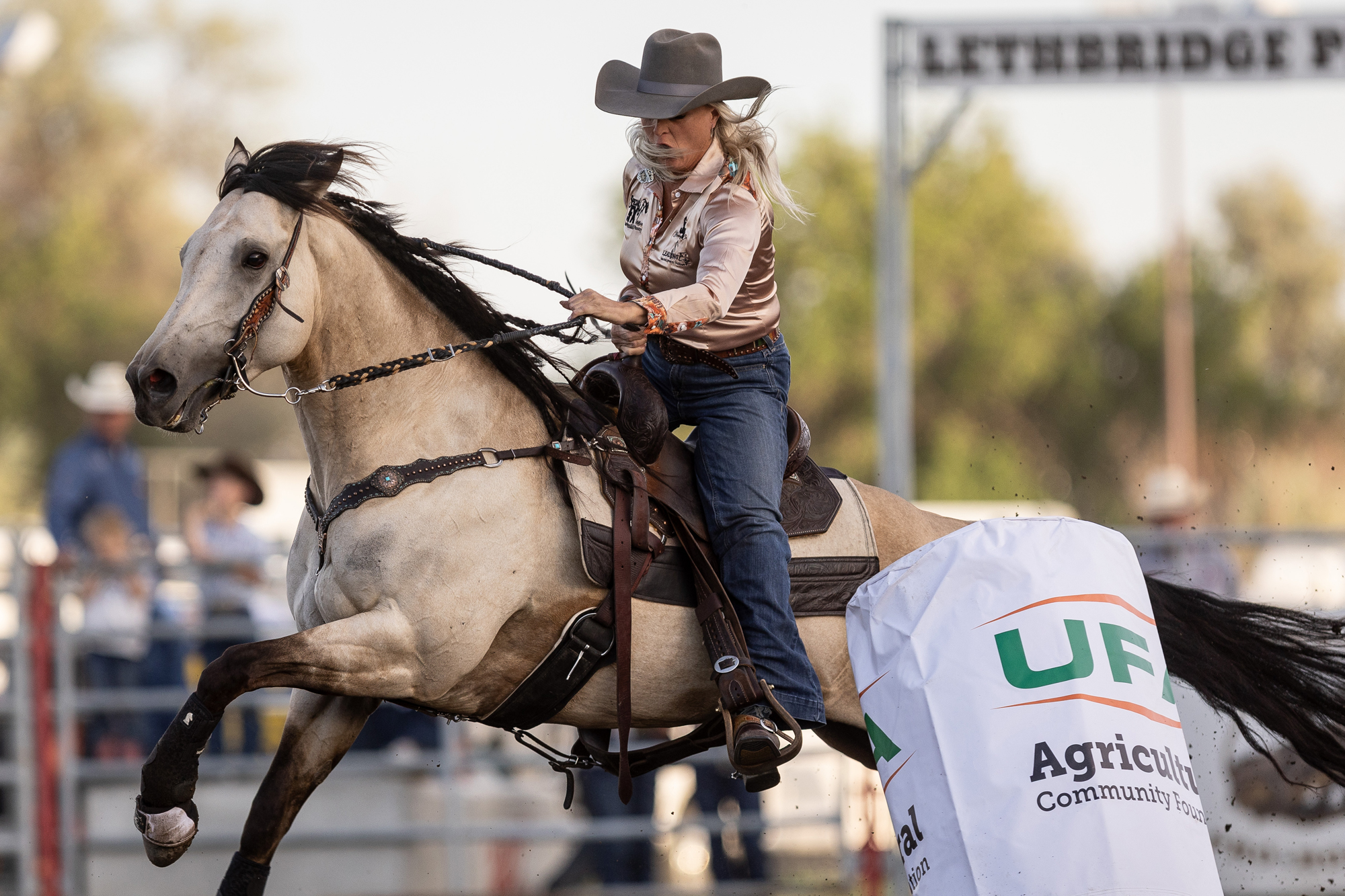 Barrel racer gets redemption at Pro Rodeo