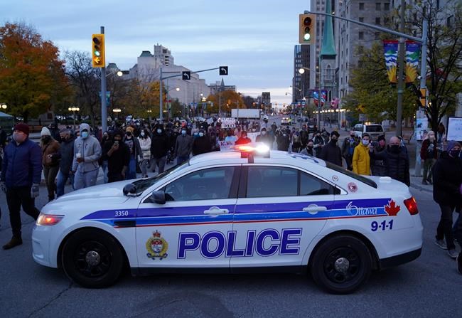 Police officer acquitted in 2016 death of Ottawa man testifies at coroner’s inquest