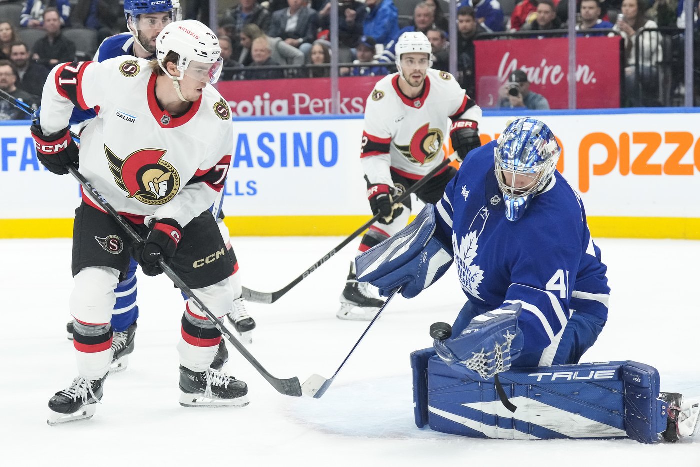 Ottawa Senators sign forward Ridly Greig to four-year contract extension