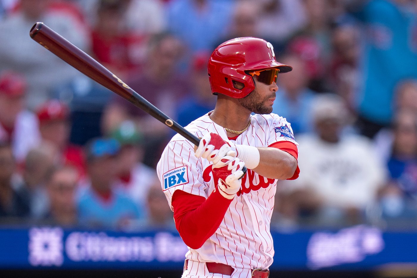 Justin Crawford gets 2 hits in anticipated debut for Phillies. His All-Star  father hopes for 3,000