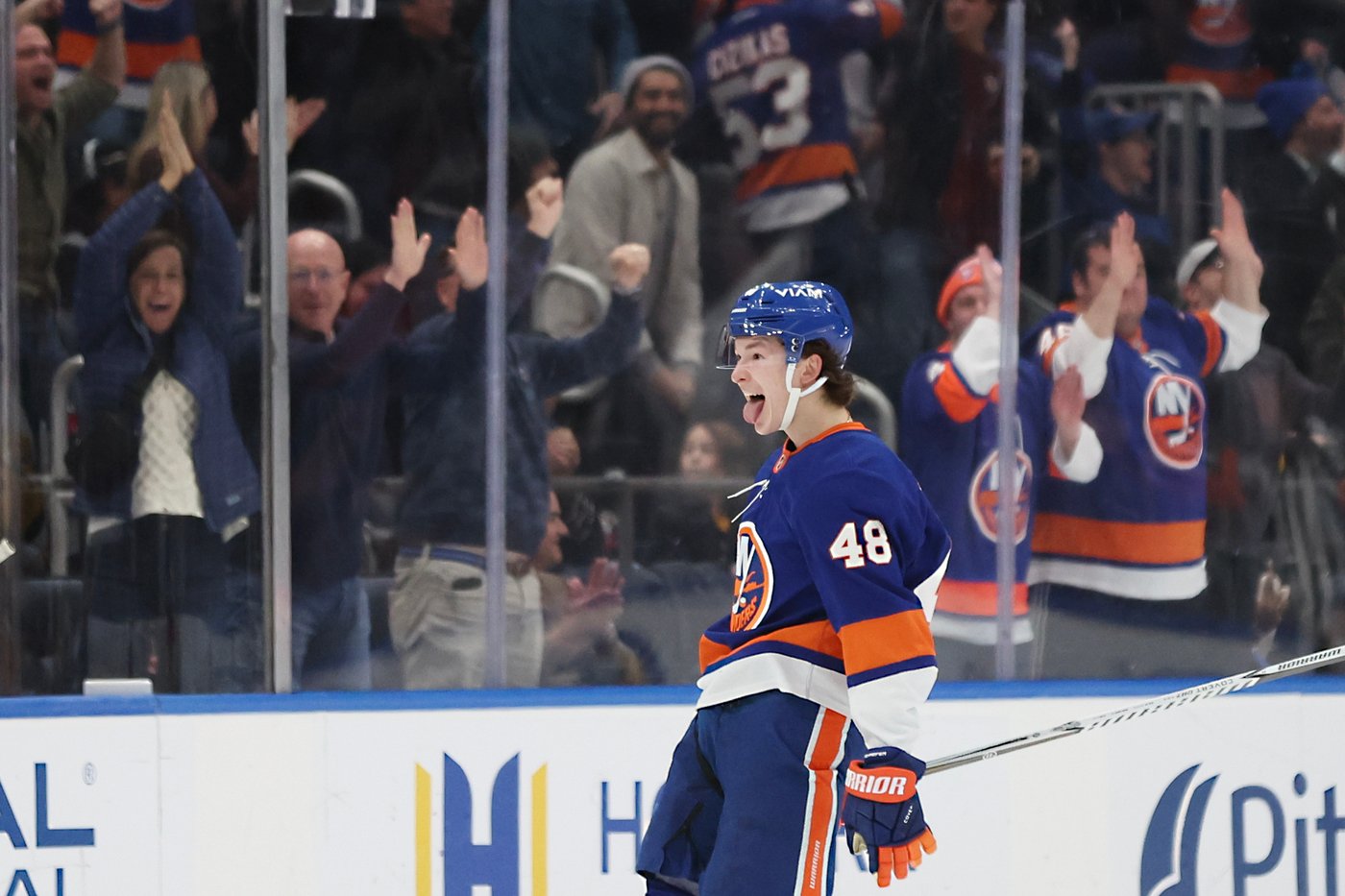 New York Islanders defenceman Matthew Schaefer named NHL first star of the week